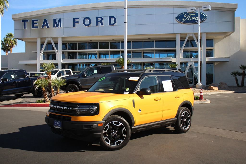 Certified 2022 Ford Bronco Sport Outer Banks w/ Tech Package image 2