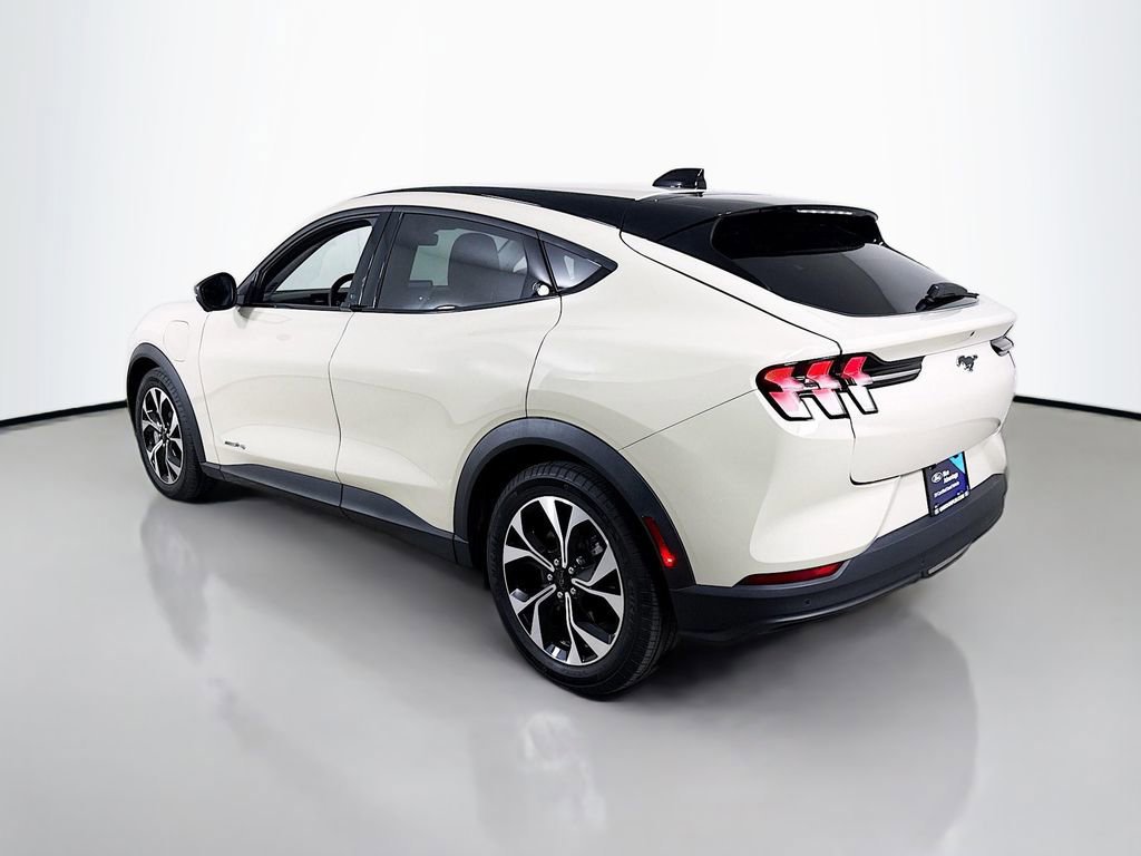 Certified 2025 Ford Mustang Mach-E Select w/ Comfort Package Lite image 3