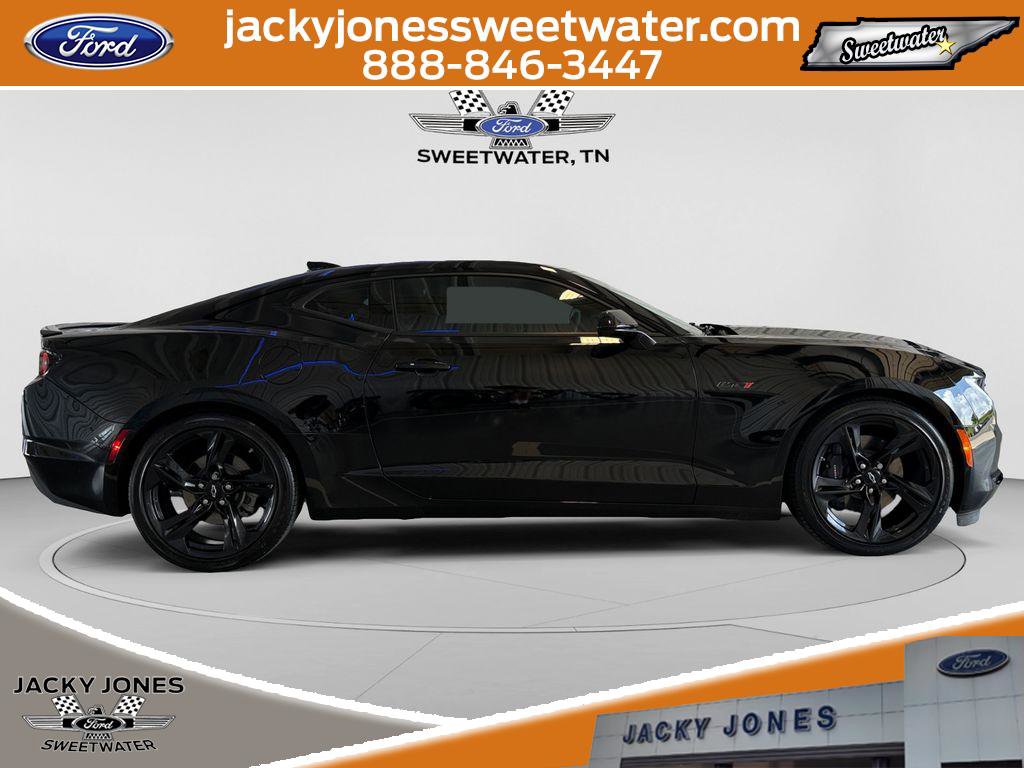 Used 2021 Chevrolet Camaro LT w/ RS Package RWD image 6