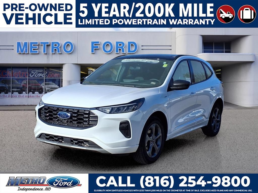Certified 2023 Ford Escape ST-Line w/ Tech Pack #1 AWD/4WD image 7
