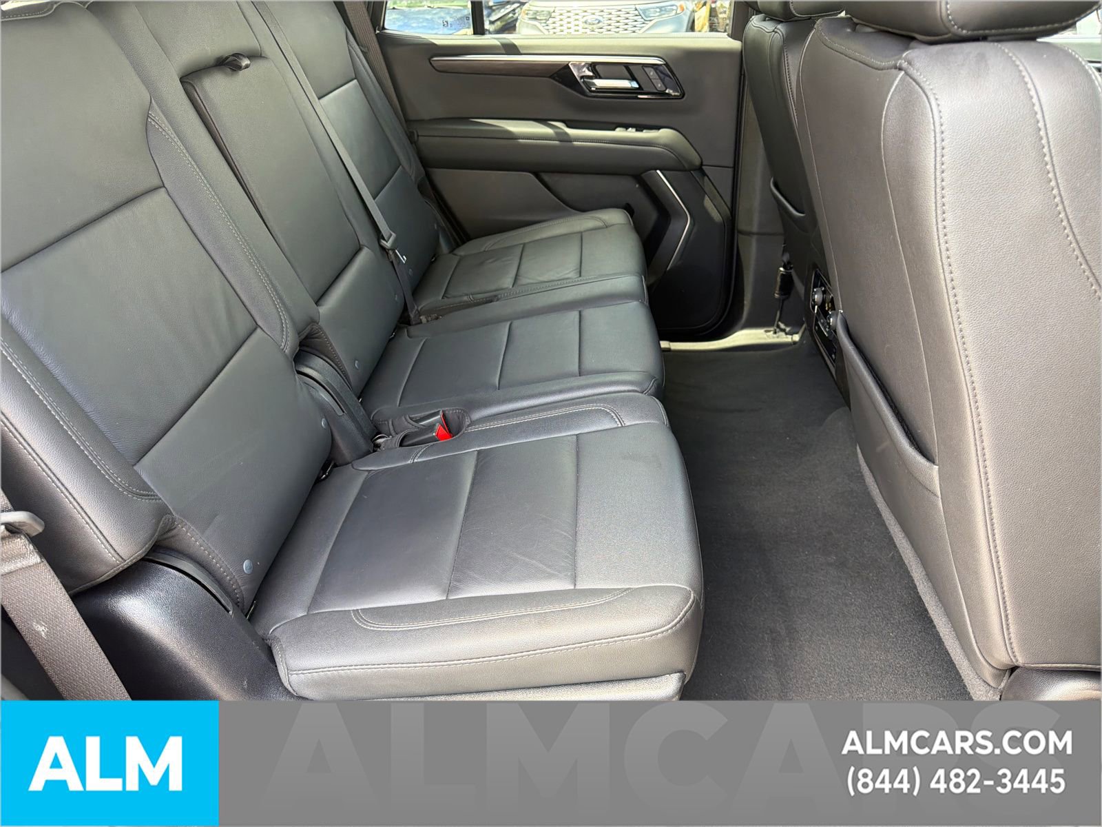 Used 2025 Chevrolet Tahoe LT AWD/4WD image 17