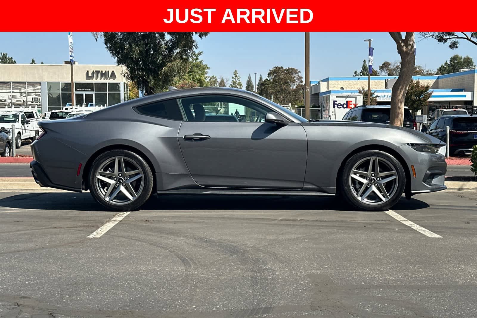 Certified 2025 Ford Mustang Coupe RWD image 9