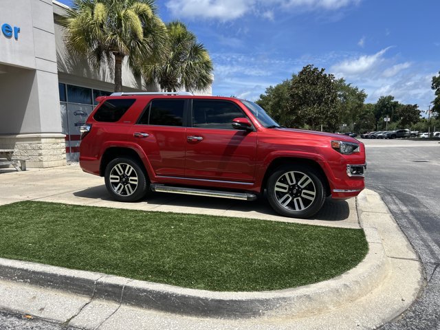 Used 2022 Toyota 4Runner Limited RWD image 3