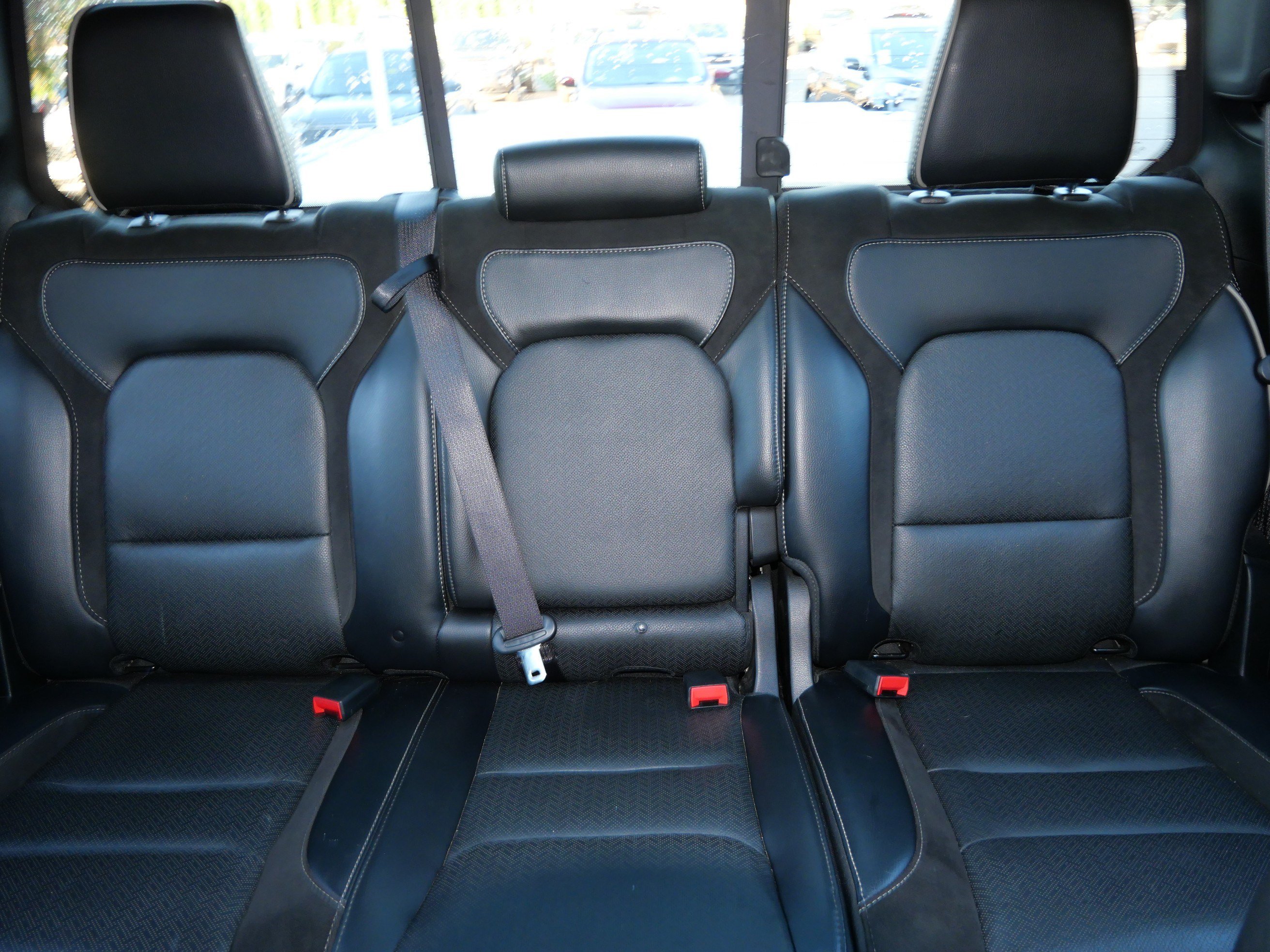 Used 2022 RAM 1500 Laramie AWD/4WD image 13
