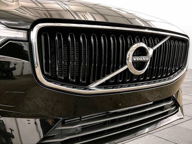 Used 2021 Volvo XC60 T5 Momentum w/ Premium Package AWD/4WD image 29