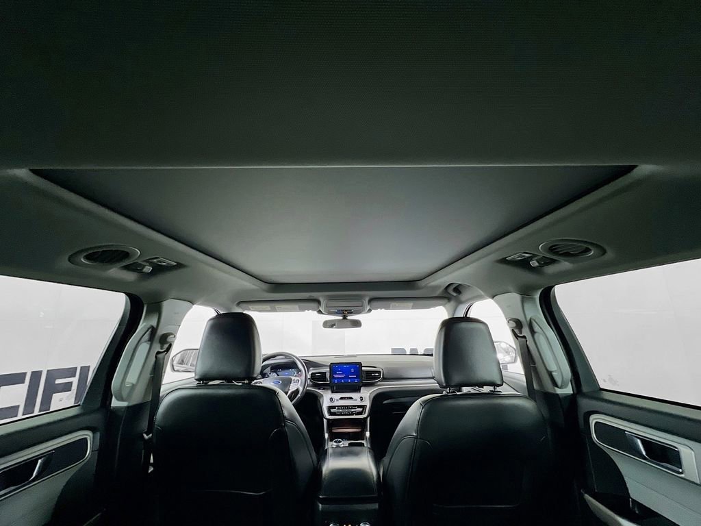 Certified 2024 Ford Explorer XLT w/ Equipment Group 202A image 40