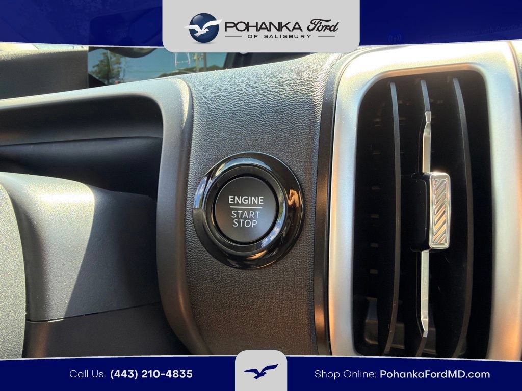 Certified 2025 Ford Expedition Active AWD/4WD image 13