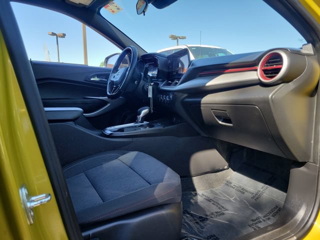 Used 2024 Chevrolet Trax RS FWD image 22