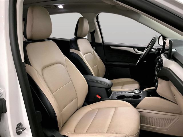 Certified 2022 Ford Escape SEL w/ Technology Package AWD/4WD image 7