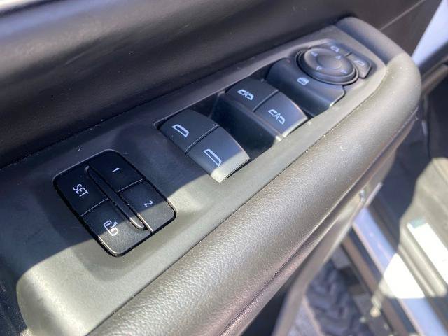 Used 2023 Chevrolet Tahoe Z71 AWD/4WD image 13