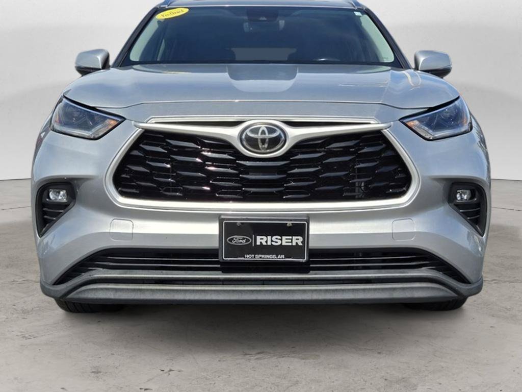 Used 2021 Toyota Highlander XLE FWD image 8