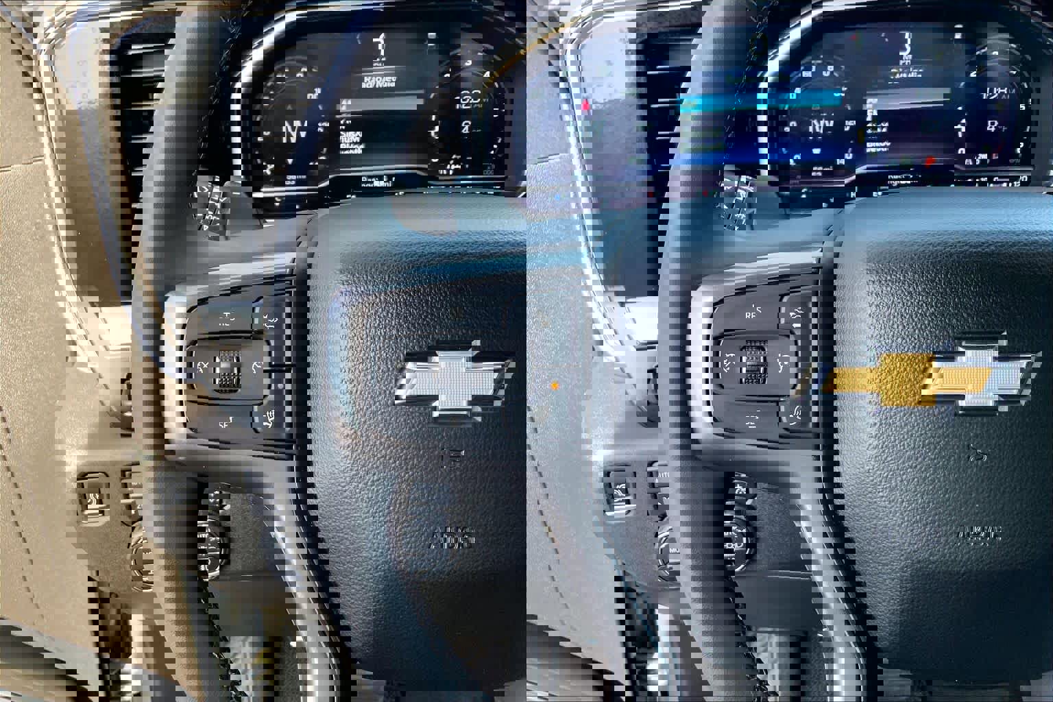 Used 2023 Chevrolet Silverado 1500 High Country w/ Technology Package image 20