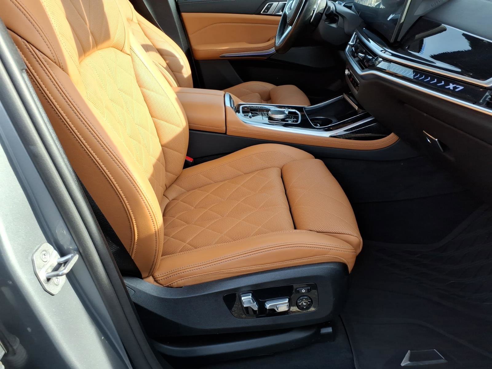 Used 2024 BMW X7 xDrive40i w/ M Sport Package image 9