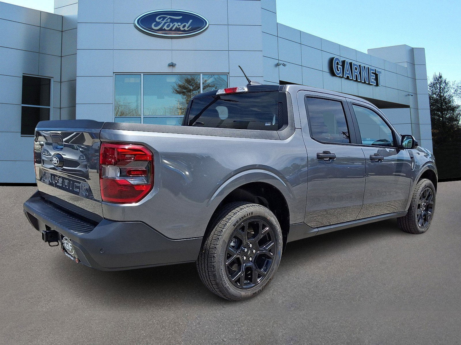 Certified 2025 Ford Maverick XLT w/ XLT Luxury Package AWD/4WD image 8
