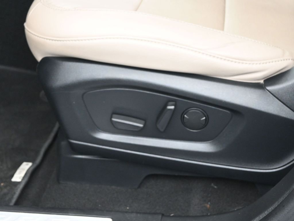 Certified 2023 Ford Explorer Limited image 10