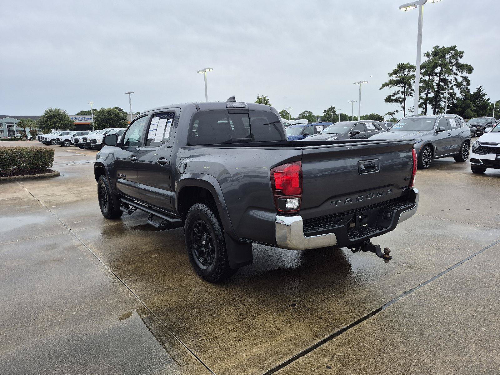 Used 2022 Toyota Tacoma SR5 RWD image 10