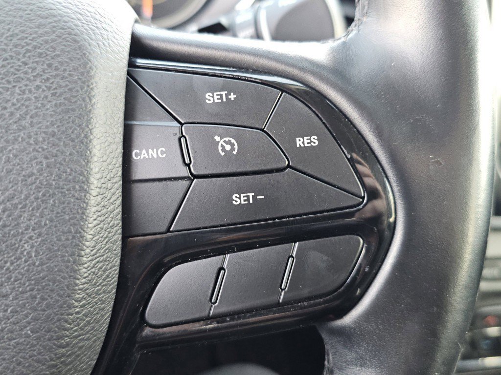 Used 2020 Jeep Cherokee Latitude Plus image 11