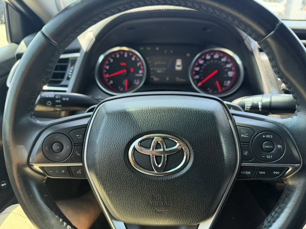 Used 2018 Toyota Camry XSE w/ Driver Assist Package FWD image 28
