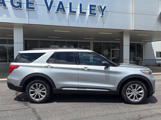Certified 2023 Ford Explorer XLT w/ Equipment Group 202A AWD/4WD image 8