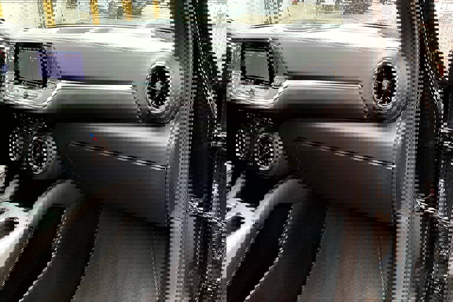 Used 2020 Chevrolet Blazer LT image 19