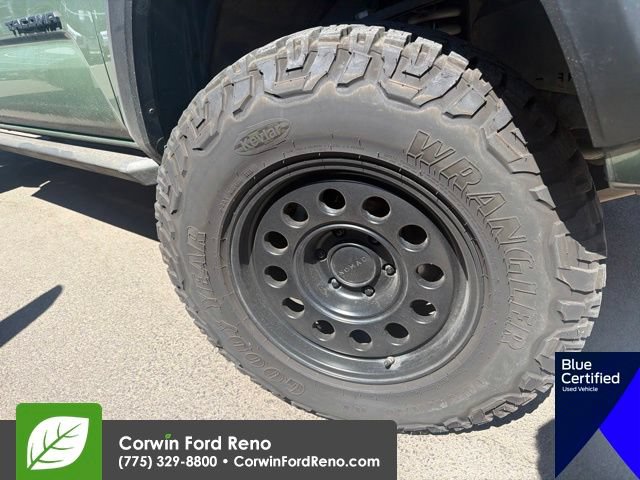 Used 2022 Toyota Tacoma TRD Off-Road w/ TRD Premium Off Road Package AWD/4WD image 18