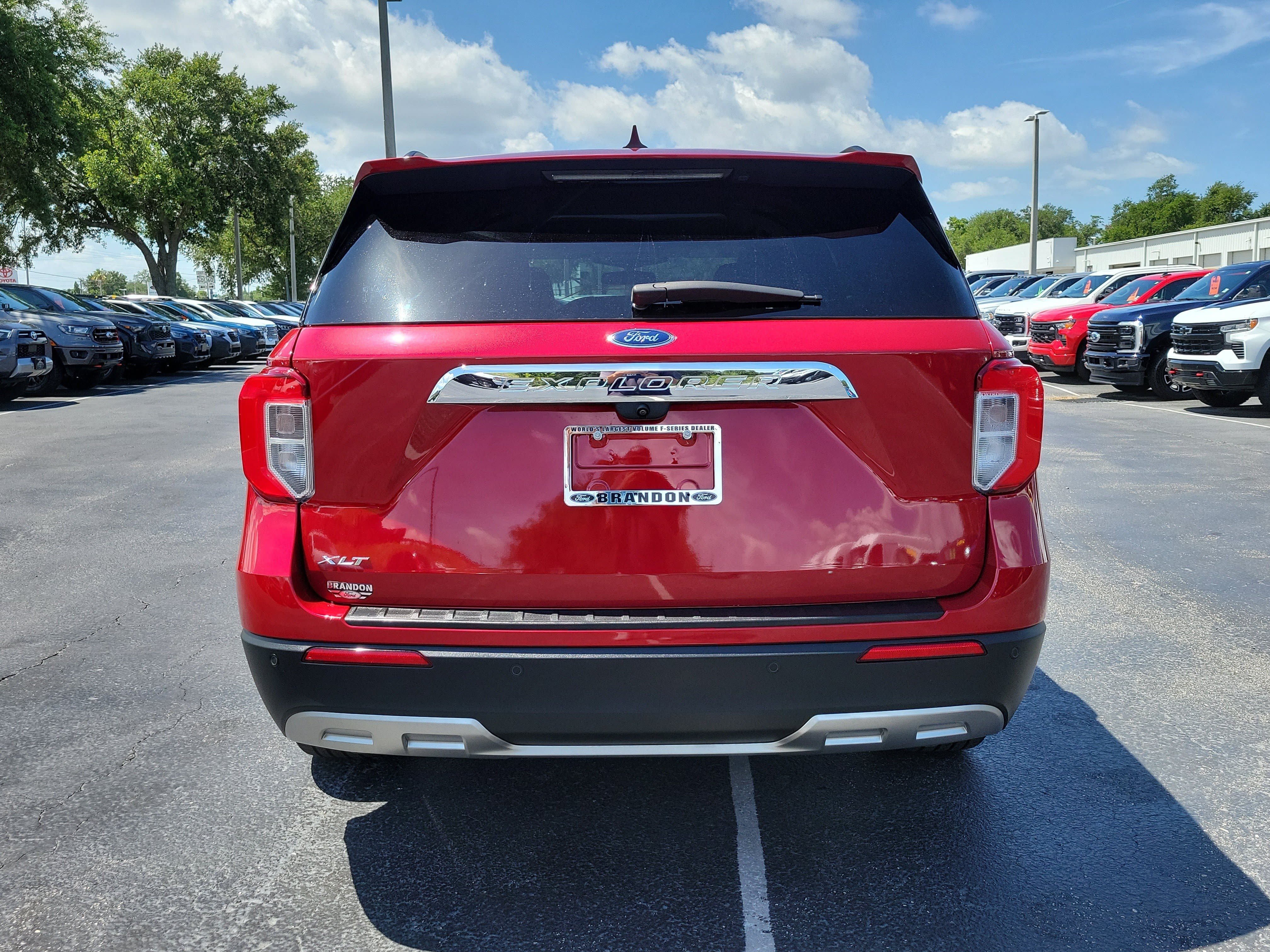 Certified 2023 Ford Explorer XLT w/ Equipment Group 202A RWD image 8