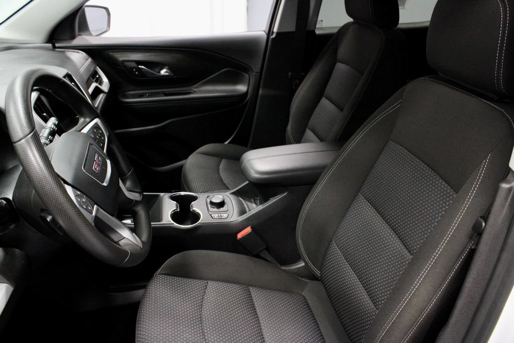 Used 2024 GMC Terrain SLE w/ Driver Convenience Package FWD image 26