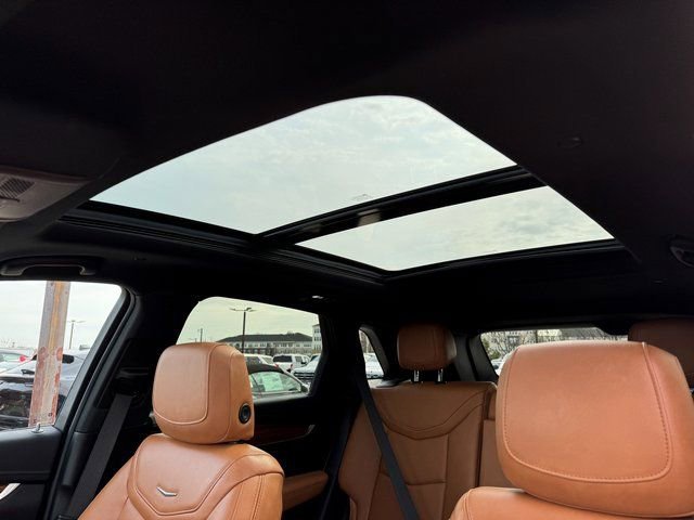 Used 2022 Cadillac XT5 Premium Luxury w/ Technology Package image 28