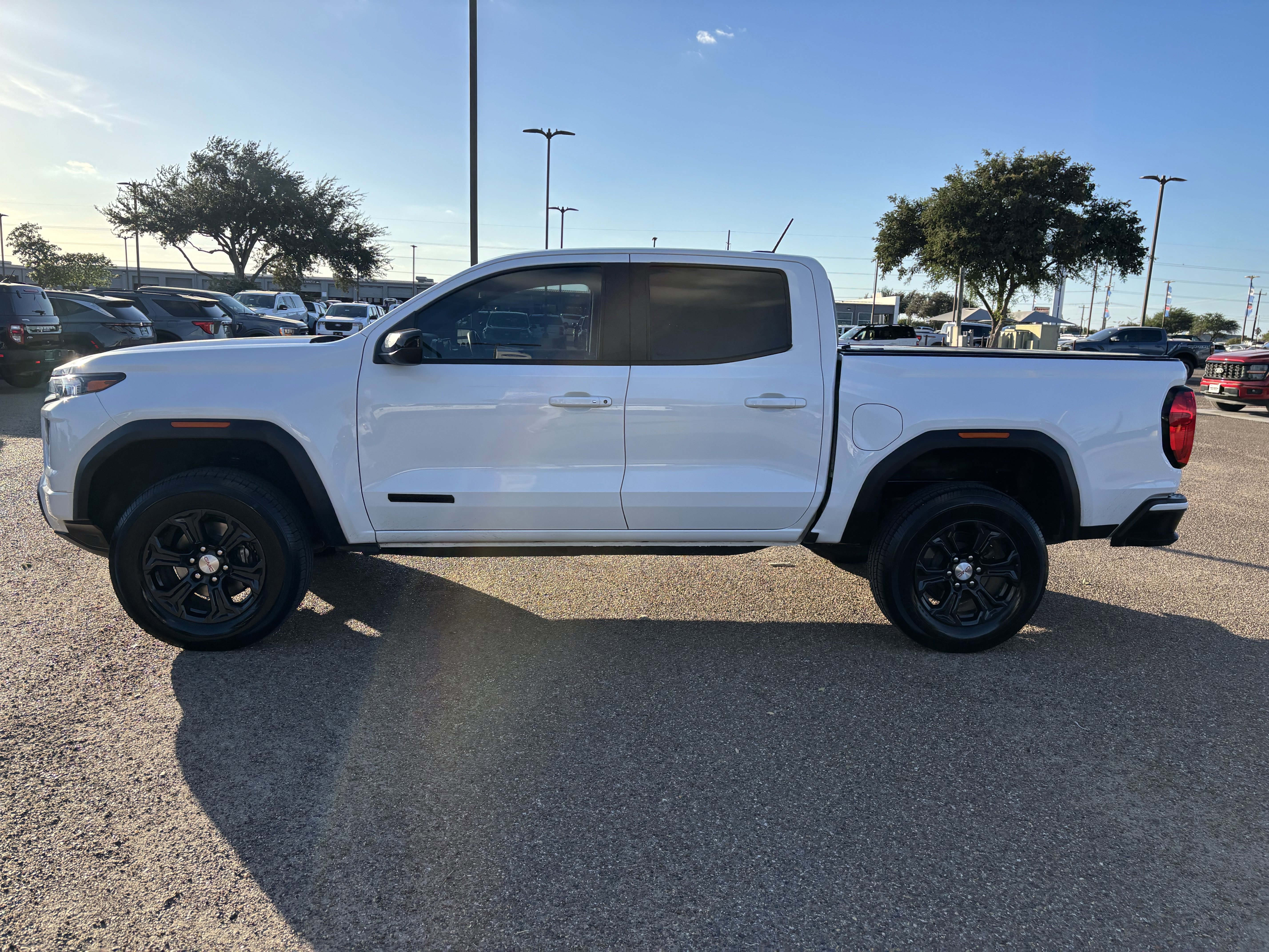 Used 2023 GMC Canyon Elevation w/ Convenience Package image 3