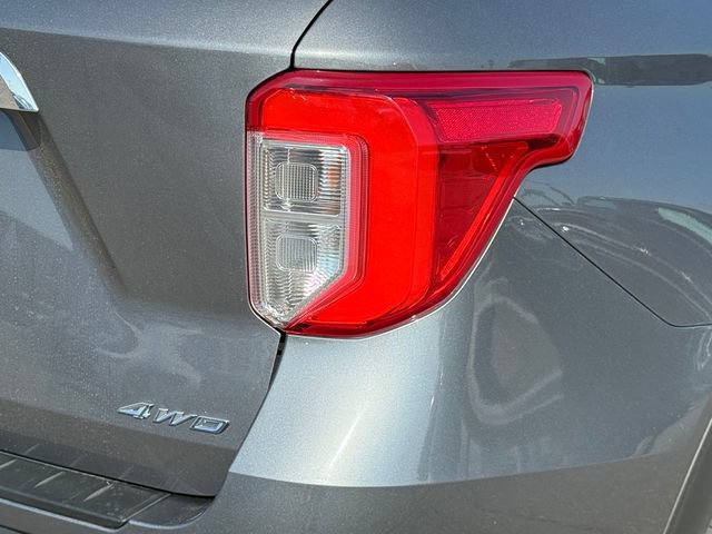 Certified 2023 Ford Explorer XLT w/ Equipment Group 202A AWD/4WD image 32