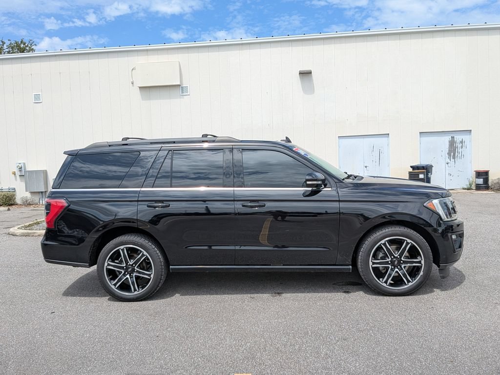 Certified 2019 Ford Expedition Limited w/ Equipment Group 303A RWD image 8
