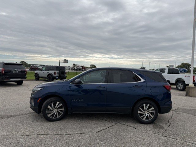 Used 2023 Chevrolet Equinox LT AWD/4WD image 6