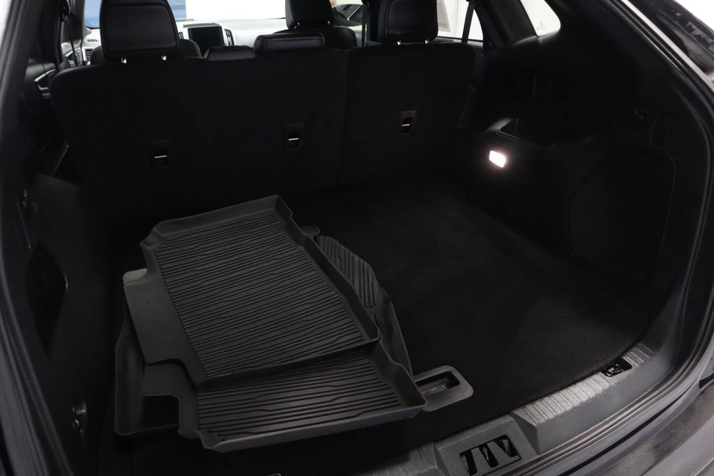 Certified 2023 Ford Edge ST image 15