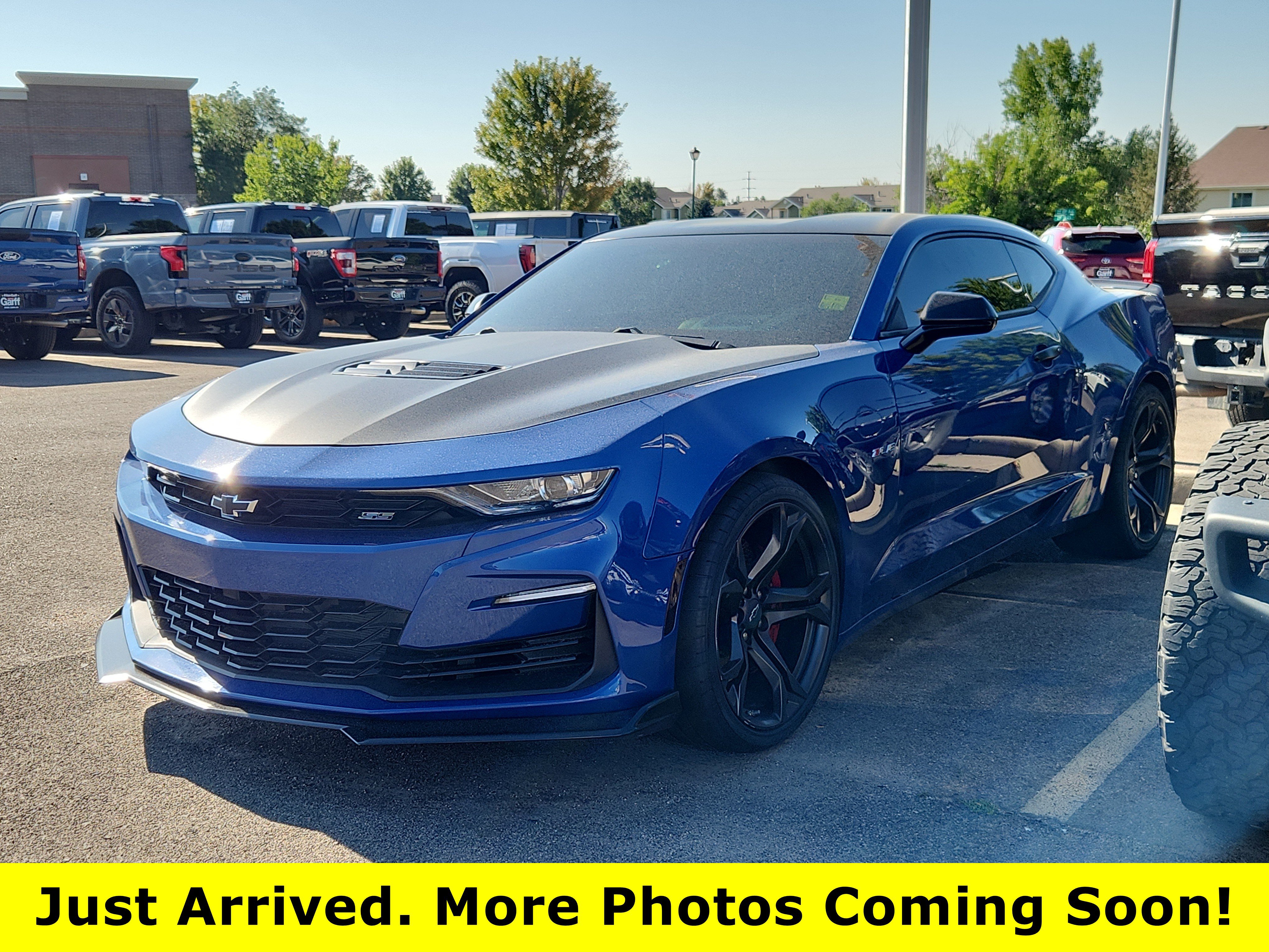Used 2021 Chevrolet Camaro SS RWD image 1