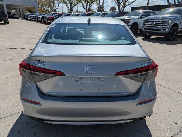 Used 2023 Honda Civic Sport image 3
