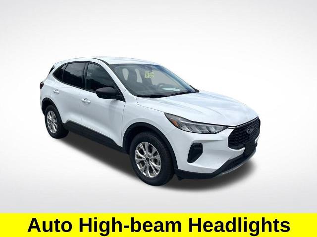 Certified 2025 Ford Escape Active AWD/4WD image 8