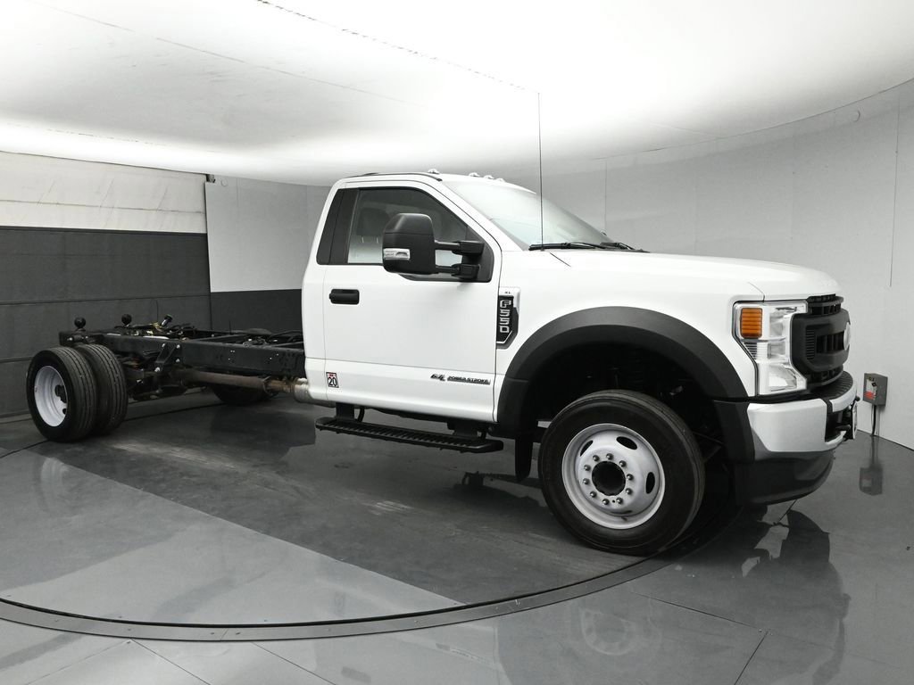 Certified 2020 Ford F550 2WD Regular Cab Super Duty image 3