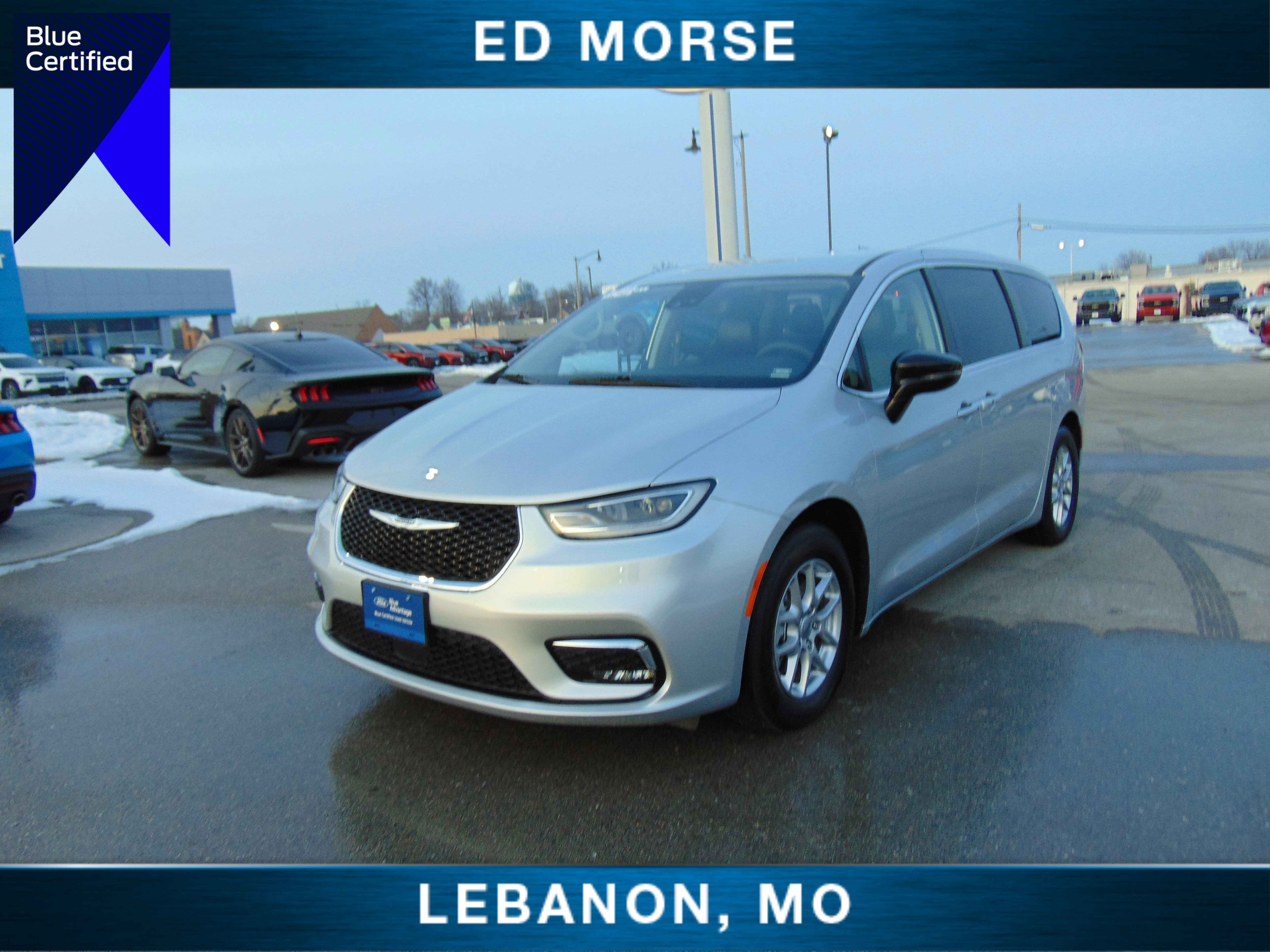 Used 2024 Chrysler Pacifica Touring-L