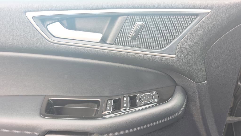 Certified 2019 Ford Edge SEL w/ Equipment Group 201A image 12