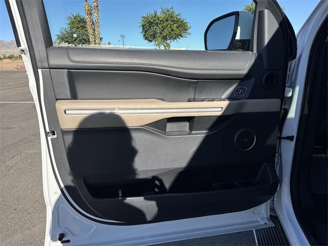 Certified 2023 Ford Expedition Max Limited image 9