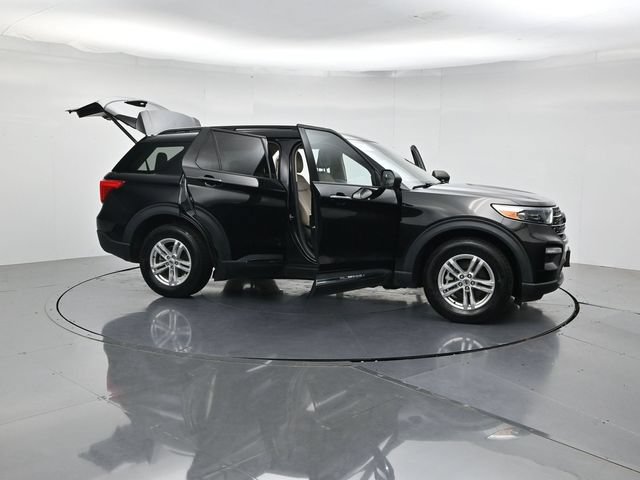 Certified 2023 Ford Explorer XLT w/ Equipment Group 202A AWD/4WD image 53