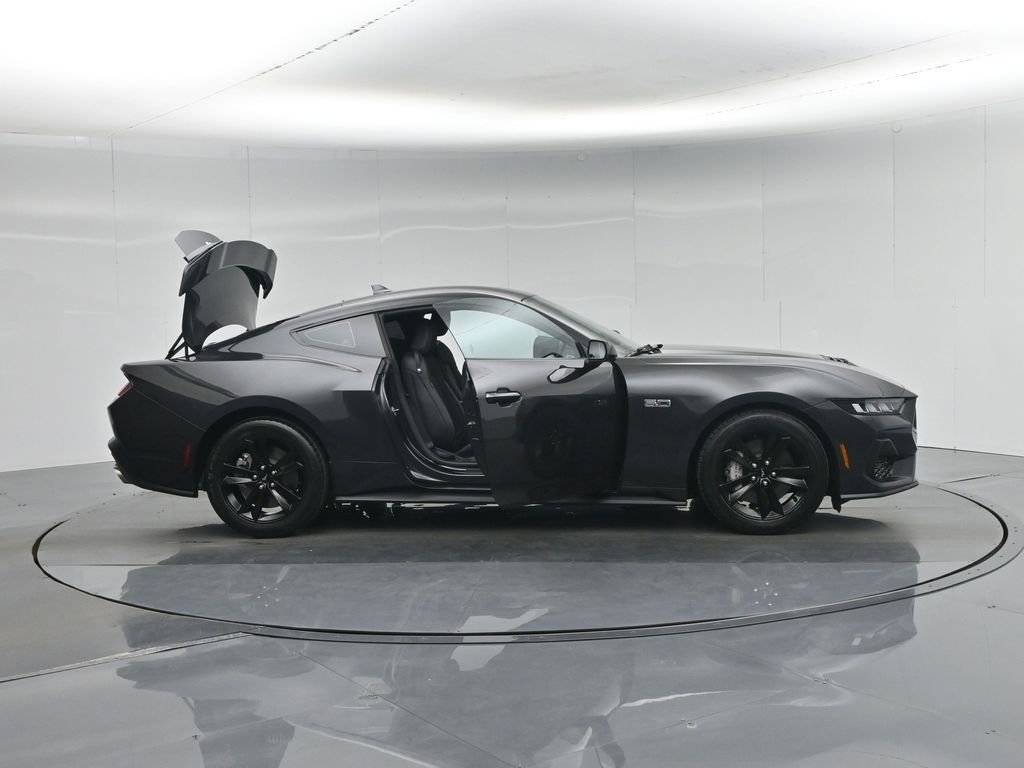 Certified 2024 Ford Mustang GT RWD image 5
