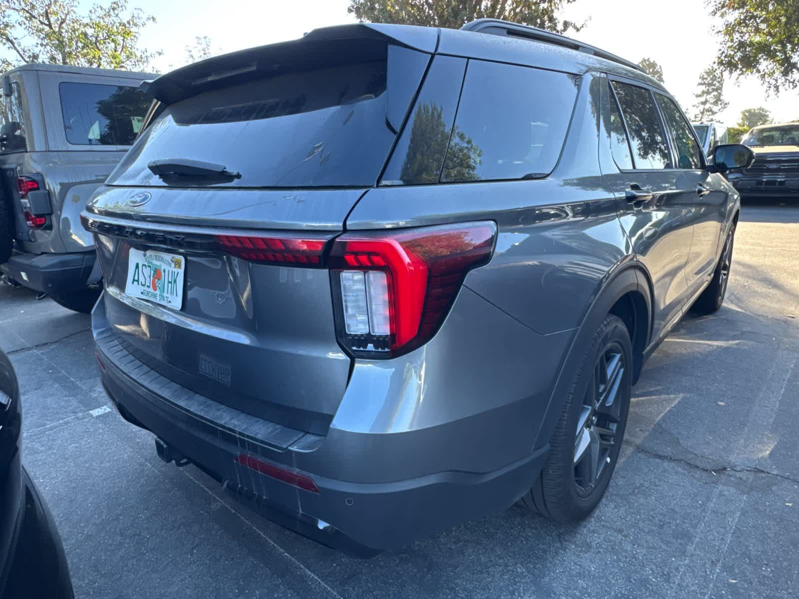 Certified 2026 Ford Explorer ST-Line w/ ST-Line Street Pack RWD image 4