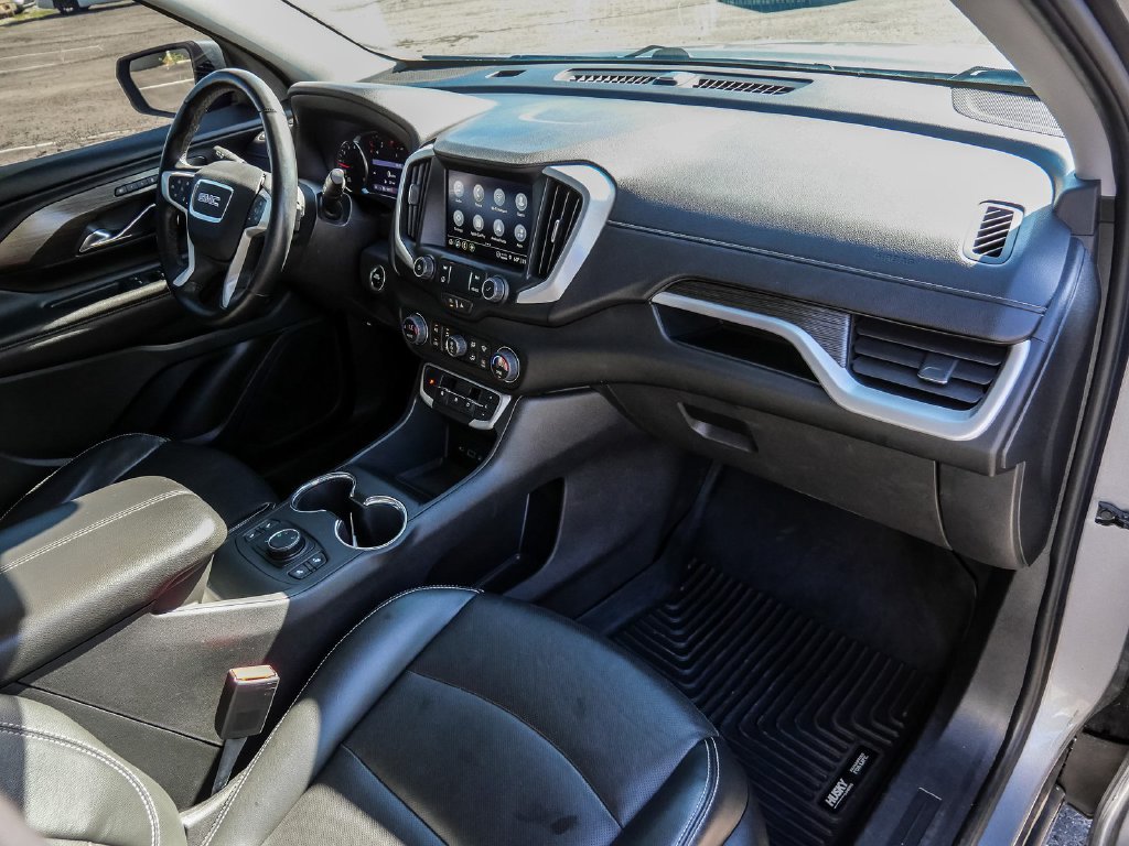 Used 2023 GMC Terrain SLT AWD/4WD image 16