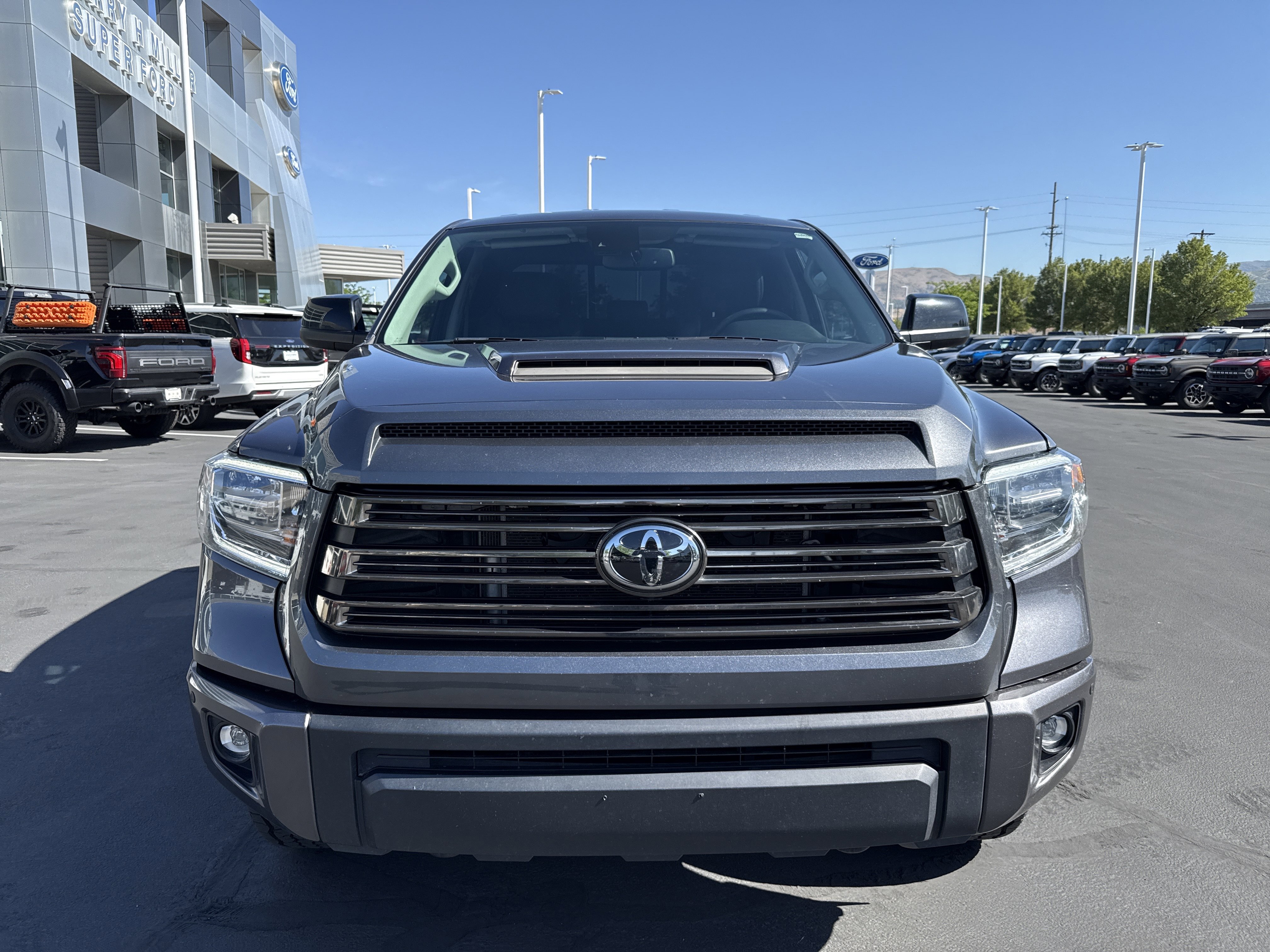 Used 2021 Toyota Tundra Limited w/ Nightshade Special Edition AWD/4WD image 8