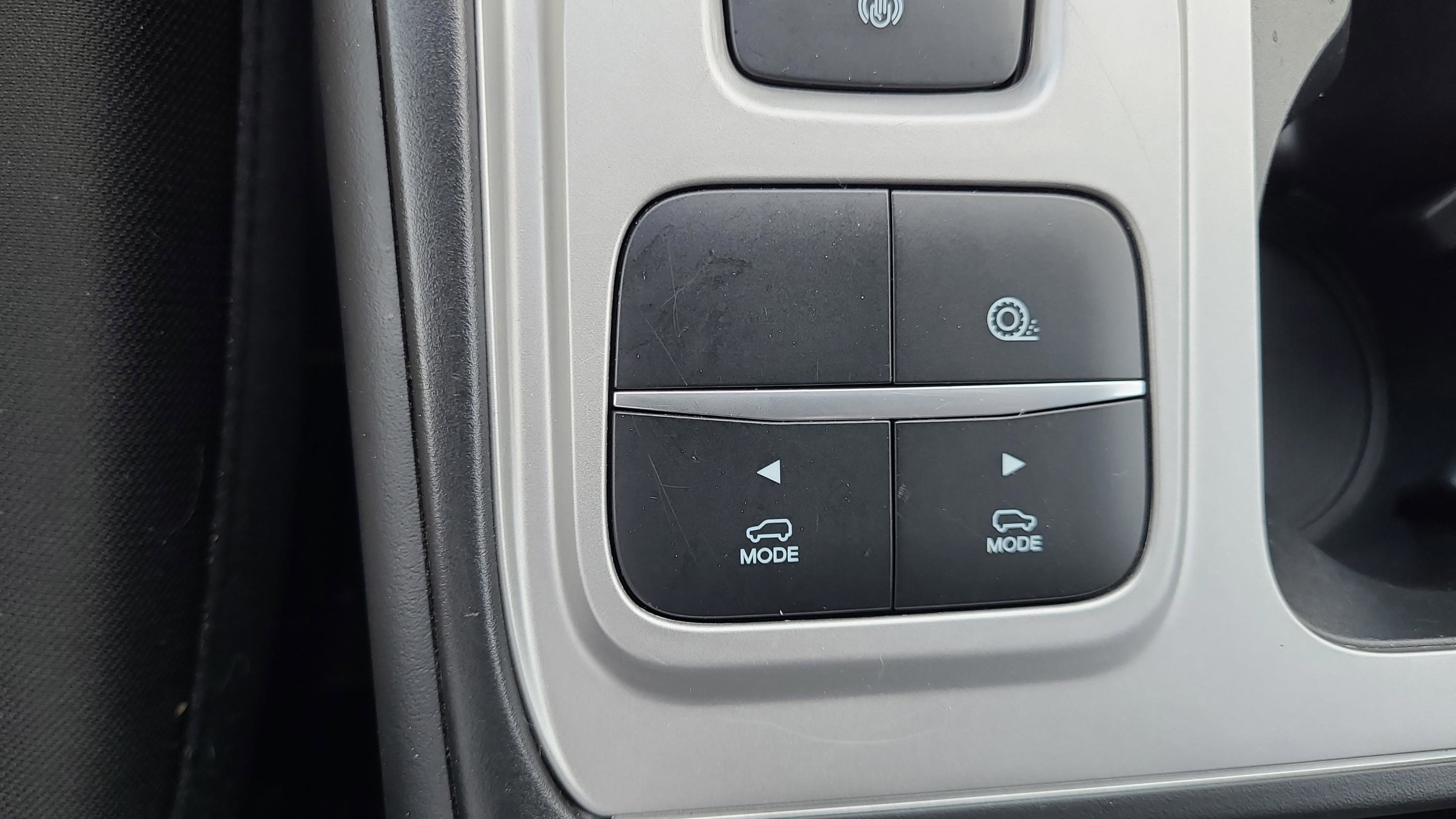 Certified 2022 Ford Explorer XLT RWD image 25