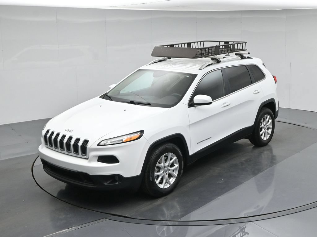 Used 2017 Jeep Cherokee Latitude FWD image 38