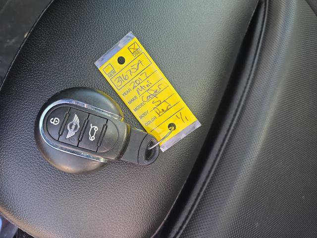 Used 2017 MINI Cooper S image 29