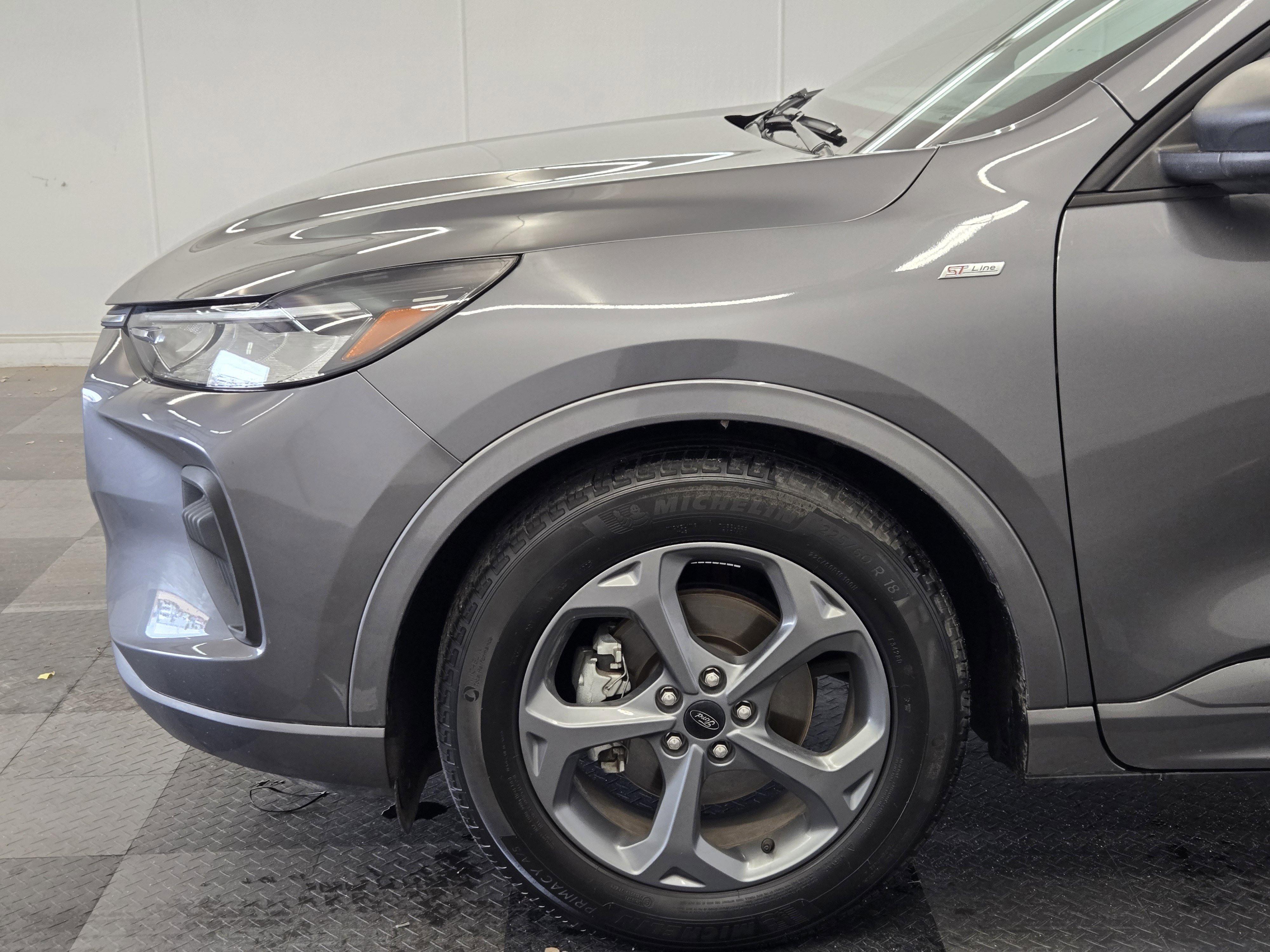 Certified 2023 Ford Escape ST-Line w/ Tech Pack #1 FWD image 9