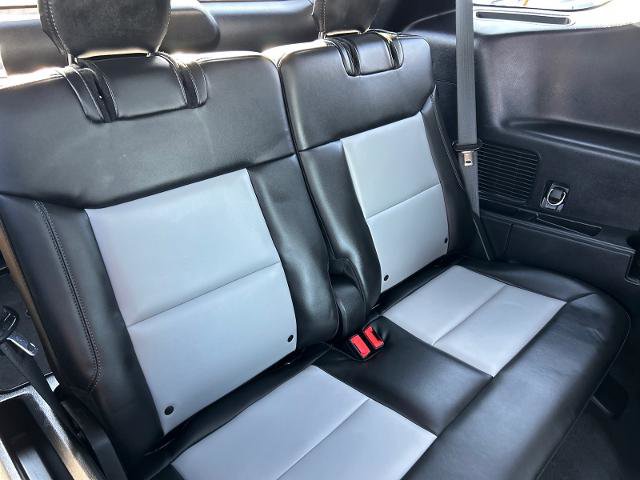 Certified 2022 Ford Explorer XLT w/ Equipment Group 202A image 25